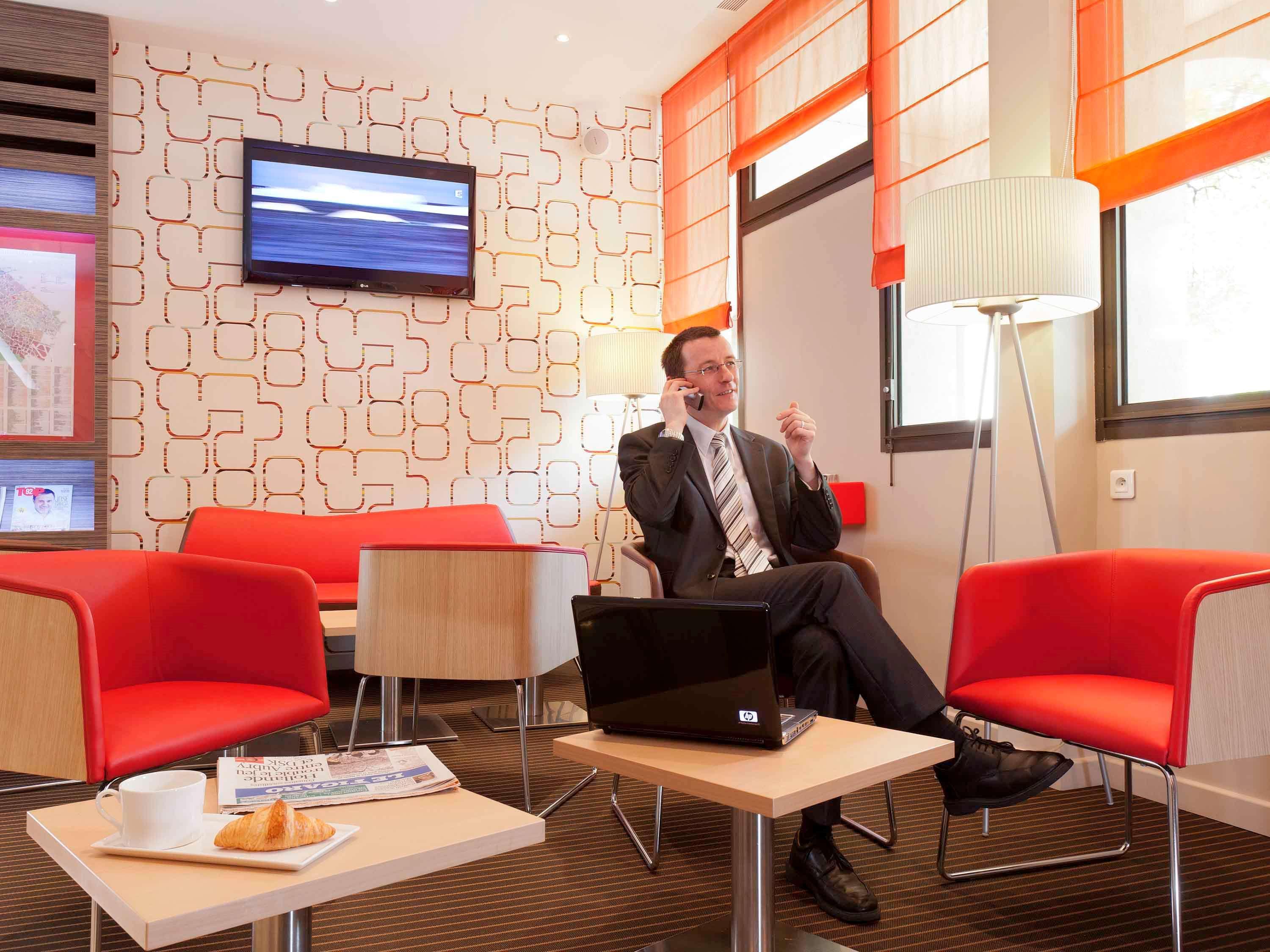 Ibis Paris Rueil Malmaison Экстерьер фото