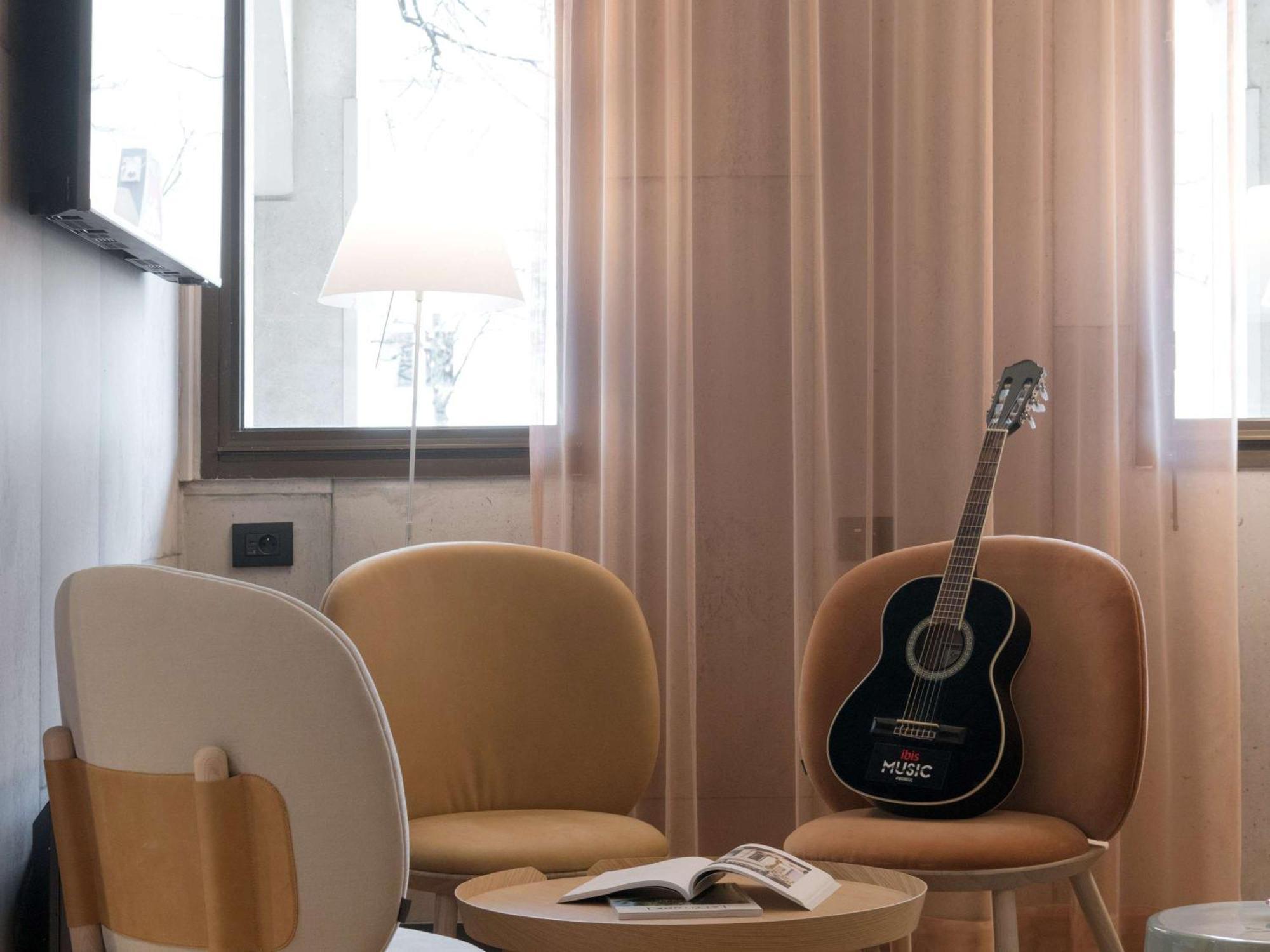 Ibis Paris Rueil Malmaison Экстерьер фото