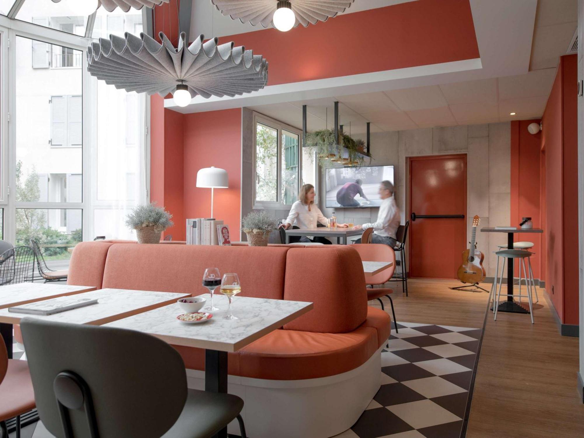 Ibis Paris Rueil Malmaison Экстерьер фото