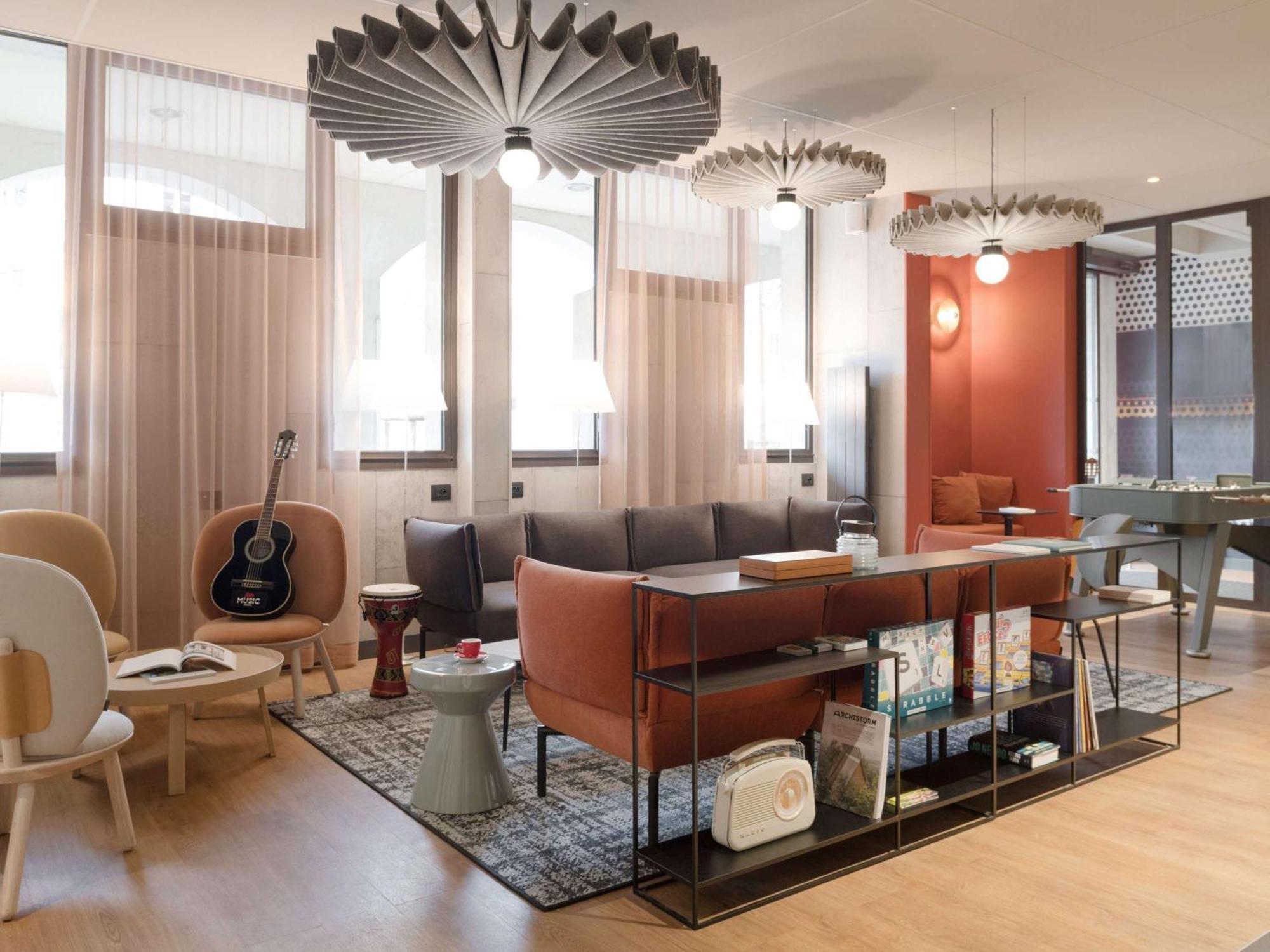 Ibis Paris Rueil Malmaison Экстерьер фото