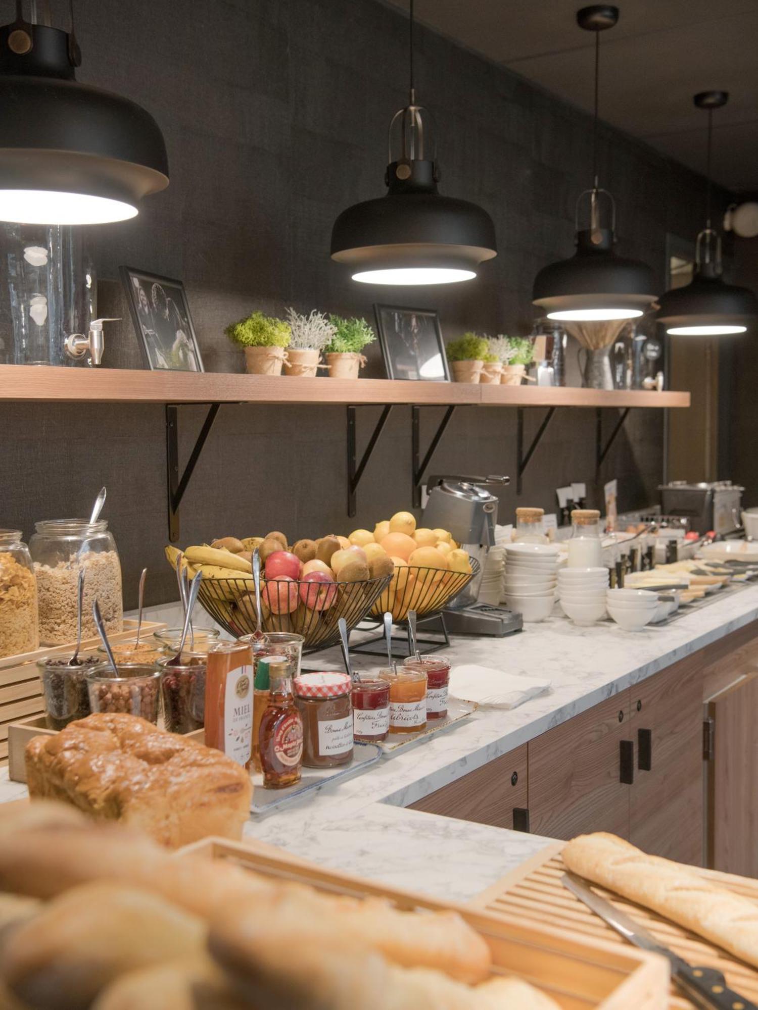 Ibis Paris Rueil Malmaison Экстерьер фото