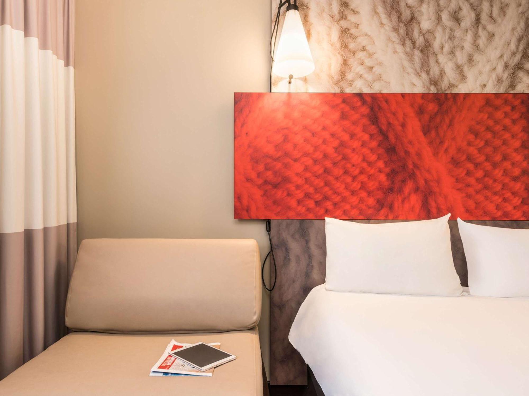 Ibis Paris Rueil Malmaison Экстерьер фото